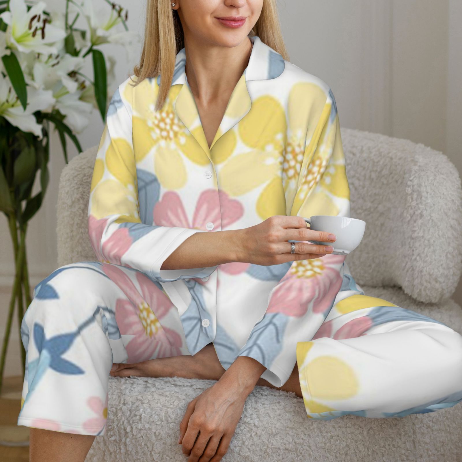 Women's Long-Sleeved Pajama Set